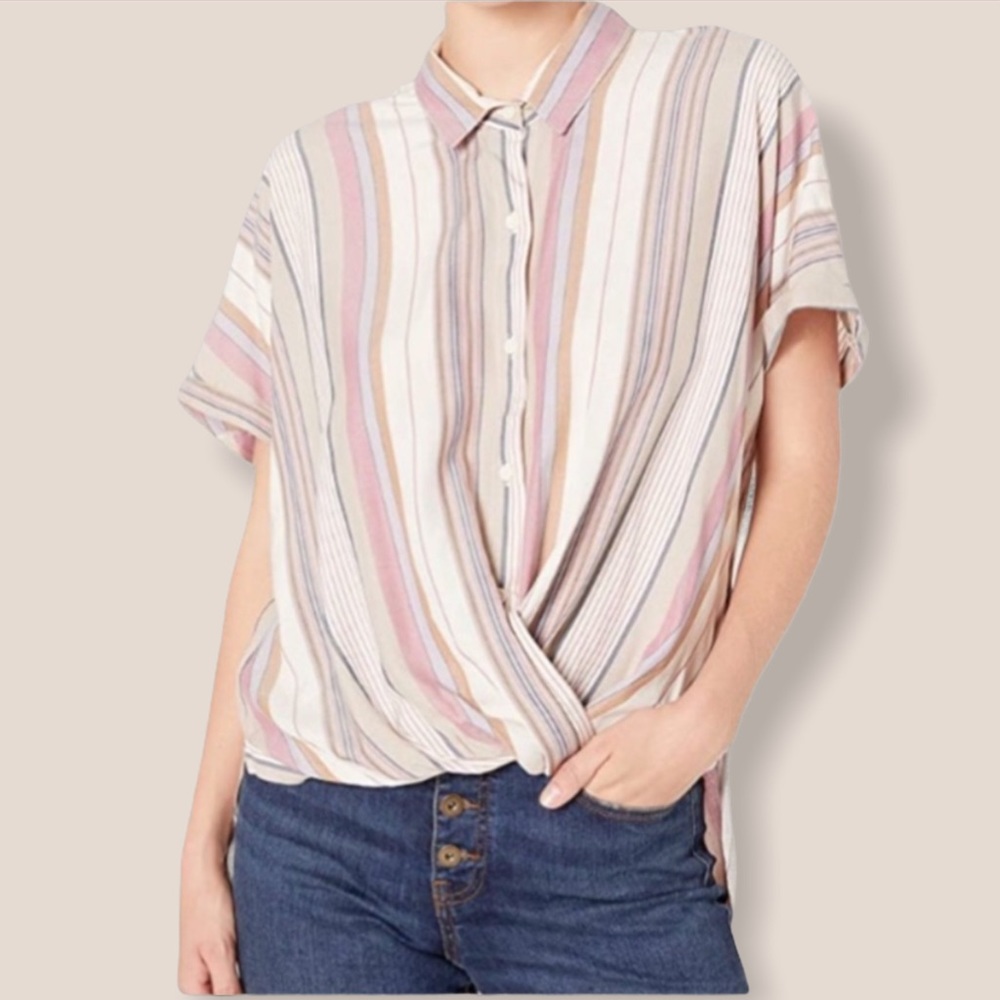 NWT Bcbg high low top